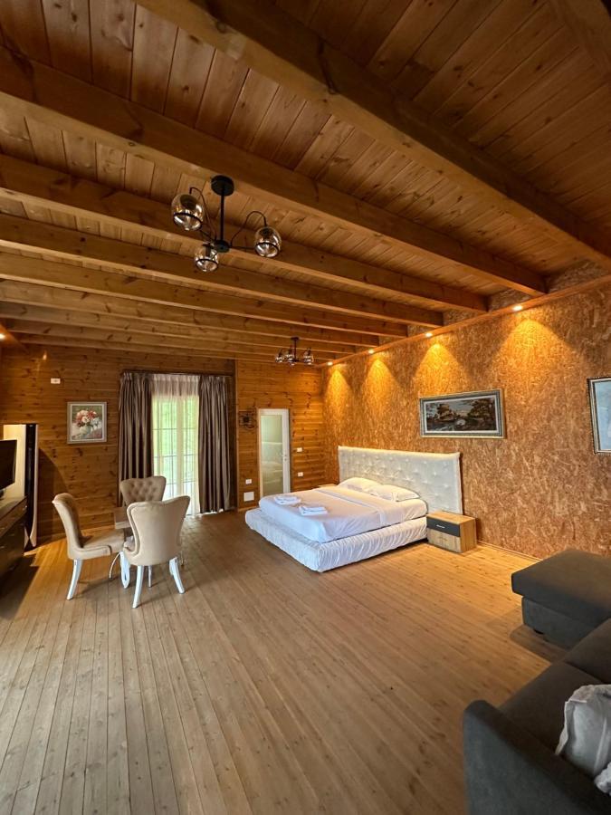 Bianca Hotel & Villa Priska e Madhe エクステリア 写真