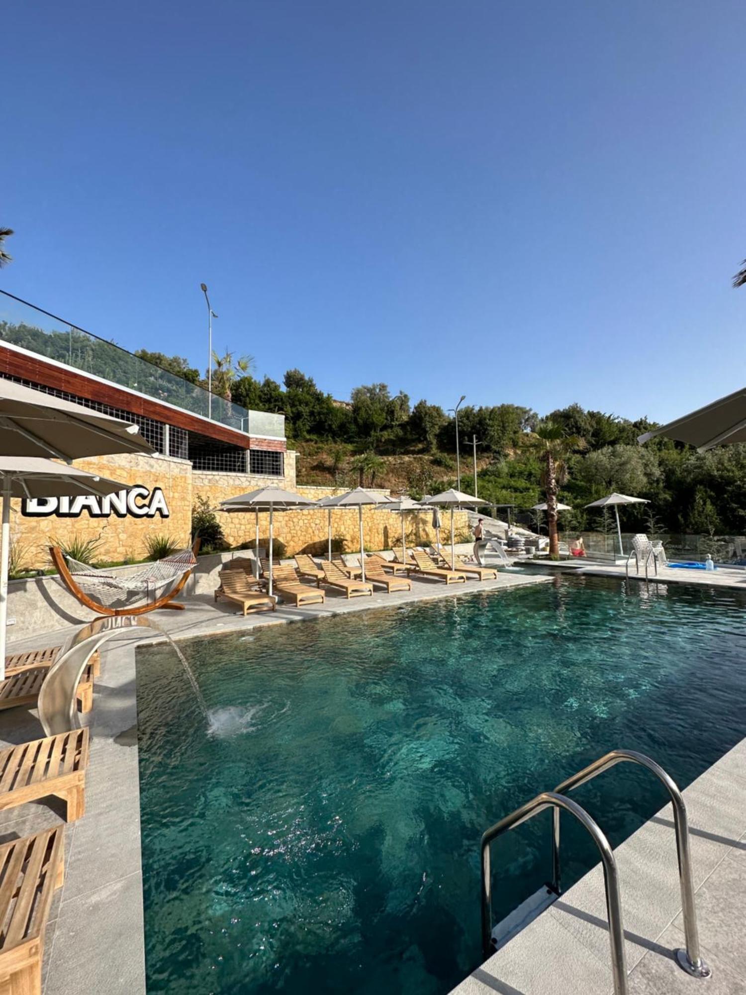 Bianca Hotel & Villa Priska e Madhe エクステリア 写真