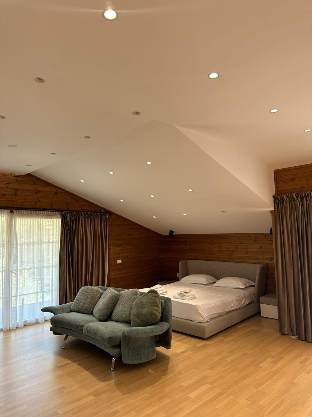 Bianca Hotel & Villa Priska e Madhe エクステリア 写真