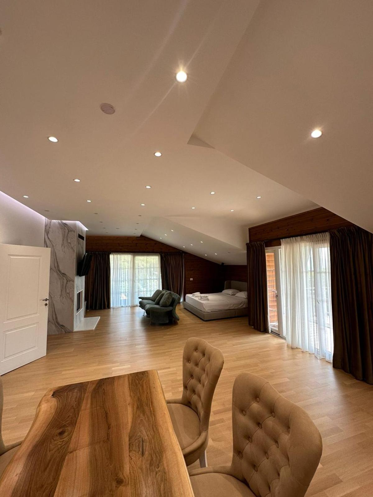 Bianca Hotel & Villa Priska e Madhe エクステリア 写真